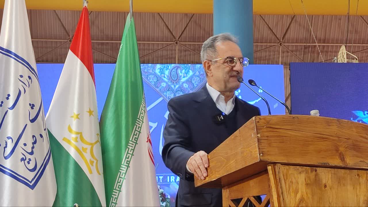 قدرت دیپلماسی فرهنگی را دست کم نگیریم/ گلستان ایران کوچک است