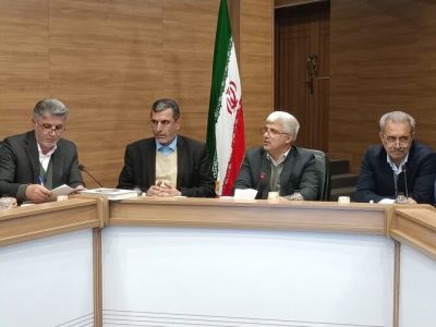 معیشت خانواده‌ها تحت تاثیر کمبود مرغ، کاهش وزن لاشه‌ها و افزایش قیمت‌ها قرار گرفته است