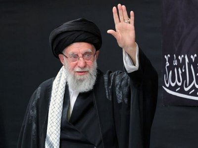 طبق قانون اساسی، مجلس خبرگان وظیفه انتخاب رهبری را بر عهده دارد