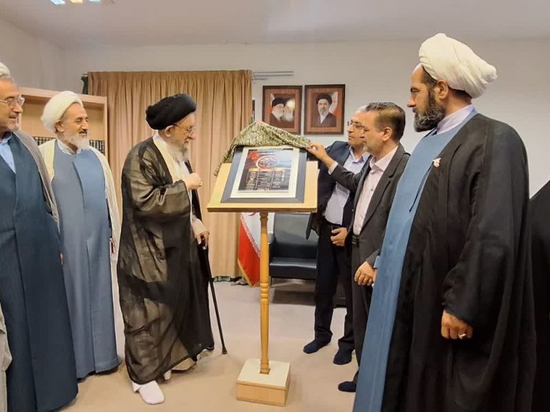 پوستر پنجمین جشنواره ملی عکس «نگاه سرخ» رونمایی شد